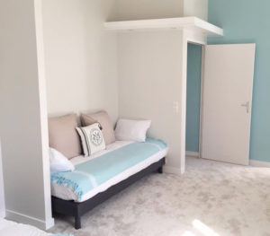 réalisation pose moquette avec finition plinthes